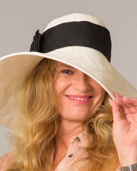 97F6C9A8-8271-4057-A7D2-48AA57B1E5CF