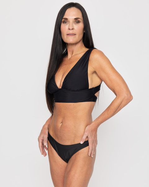 BD7F11AB-DC38-4FA3-8C5A-DB9C9CCA9AA9_1_105_c